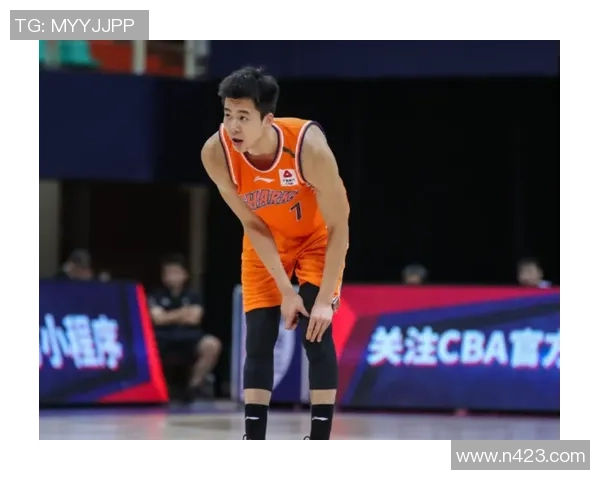 南京篮球队以52分领跑挑战赛积分榜展现强劲实力和团队合作精神